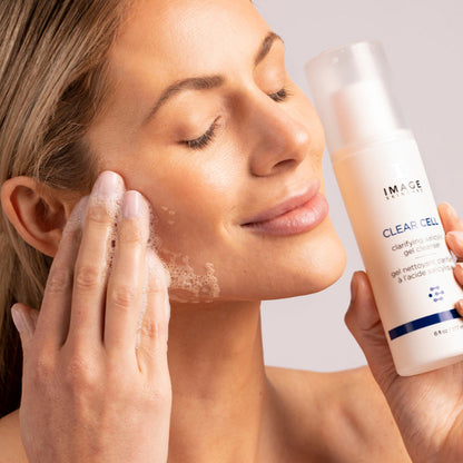 CLEAR CELL CLARIFYING SALICYLIC GEL CLEANSER